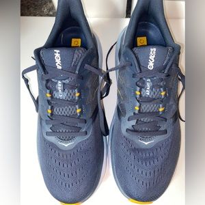 HOKA Arahi 5 Road-Running Shoes - Men's - Size 11.5 - 2E(wide)